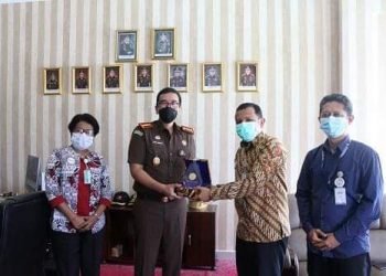 Kajari Jayawijaya Tindak Tegas Badan Usaha Tak Patuh JKN-KIS