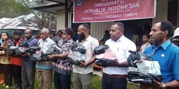 Masyarakat Distrik Tagime Terima Dana Desa dari Jayawijaya