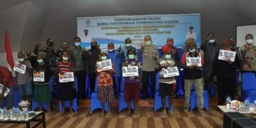 Peduli Lansia, Bupati Tolikara Launching Program Unggulan JOSHUA