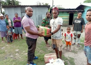 Peduli Anak Jalanan, Pemuda ini Bantu Sembako