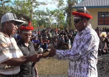 Pentabisaan Gedung Gereja Kingmi, Jemaat Imanuel Dekai Gelar Sumbangan Awal