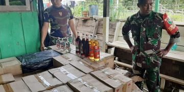 Ribuan Botol Miras Diamankan di Pos TNI Yalimo, Diduga 2 Oknum Polisi Terlibat