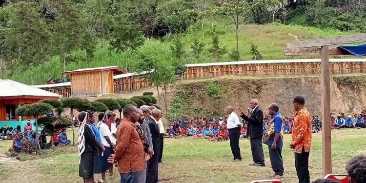 Usai Konferensi, Pengurus GKII Klasis Tagineri Resmi Dilantik