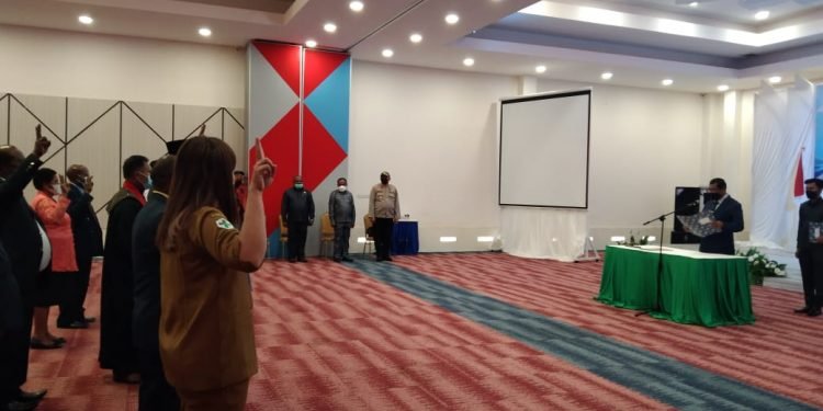 Thony  M. Mayor, Dilantik Menjadi Sekda Jayawijaya