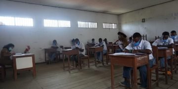 Ujian Nasional SMA dan SMK di Tolikara Berjalan Lancar