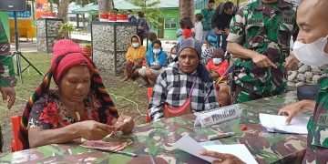 Pemda dan Kodim 1702 Jayawijaya Salurkan Bantuan BT-PKLWN