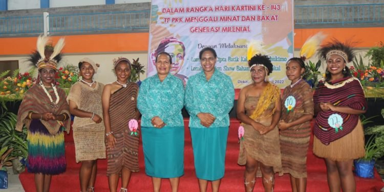 TP PKK Kabupaten Yahukimo Gelar Lomba Fashion Show