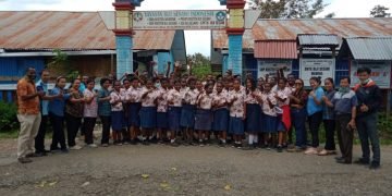 SMP Kristen Biji Sesawi Wamena Menggelar USBN