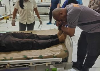 Jenazah almarhum Brigpol Muhammad Yushdar, korban penembakan oleh TPNPB di depan Bank BRI di Dekai kabupaten Yahukimo.