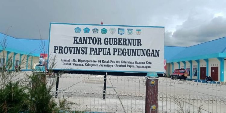 Tenaga Honorer Kantor Gubernur Papua Pegunungan  Didominasi Non OAP