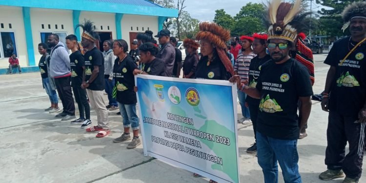 Lepas Pemuda GPDP Peserta Jamnas ke Waropen, Ini Pesan Gubernur Papua Pegunungan