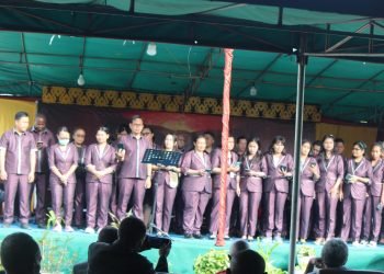 Buka Reatreat Sekolah, Bupati Jayawijaya: Pendidikan Karakter Tanggung Jawab Bersama