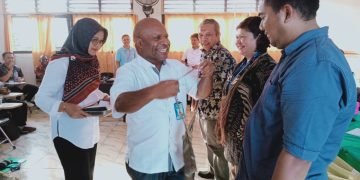 Kadis Pendidikan Yahukimo Akso Balingga Tutup Pelatihan Kurikulum Merdeka Belajar