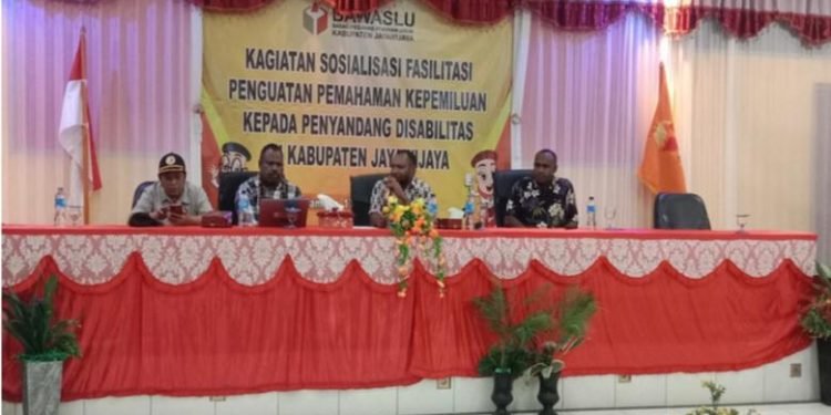 Bawaslu Jayawijaya Lakukan Sosialisasi Pemilu Kepada Penyandang Disabilitas