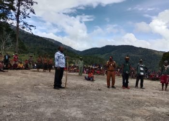 Masyarakat Tagineri Serahkan Tanah ke Pemerintah untuk Bangun Kantor Distrik