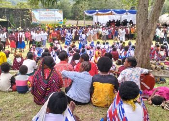 Biro Perkauan GKII Wilayah IV Papua Gelar Ibadah Gerbang Natal