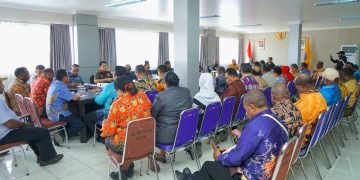 Kunjungi Pemda Jayawijaya, Pj. Gubernur: Pembenahan Data dan Perencanaan Menjadi Fokus Pemprov Papua Pegunungan