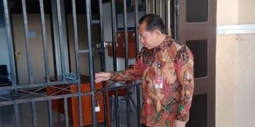 Bupati Jayawijaya Sidak Ke Dinas Kesehatan, Jam Kerja Tapi  Kantor Tutup