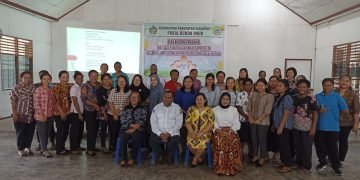 Lokakarya Pengembangan Kurikulum Operasional Satuan Pendidikan (KOSP) PAUD yang diadakan oleh Pokja Bunda PAUD di Dekai Yahukimo Rabu (03/04/2024).