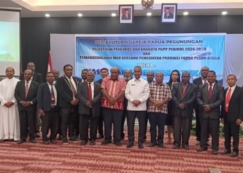 Pdt. Arie Mabel, Resmi Dilantik Ketua Persekutuan Gereja Papua Pegunungan