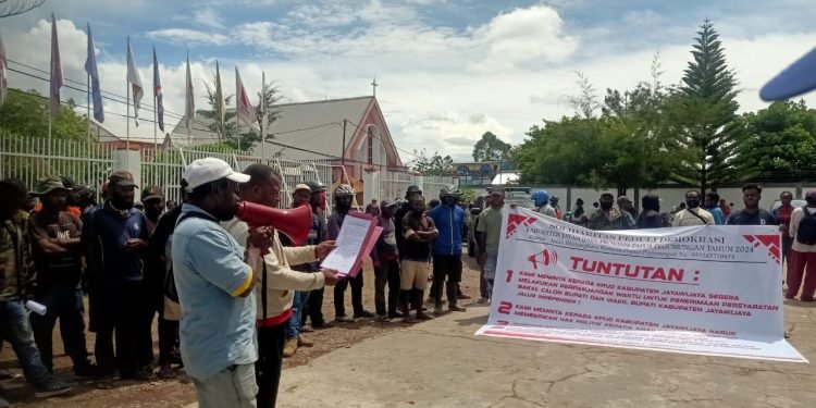 Masyarakat Jayawijaya Minta Perpanjangan Waktu Penginputan Dokumen Calon Bupati Perseorangan