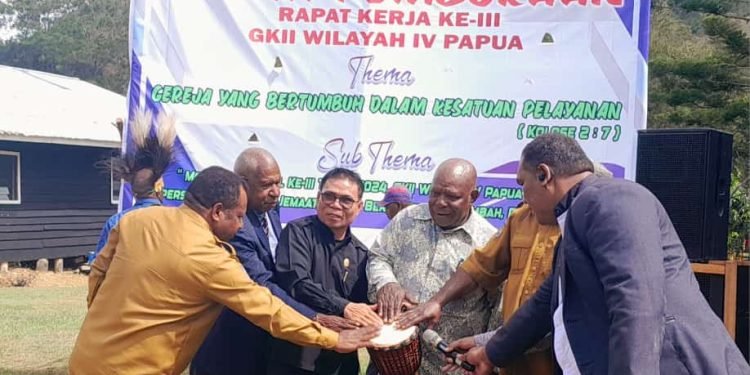 Pemda Jayawijaya Akan Mendukung Penuh Setiap Program Kerja Gereja