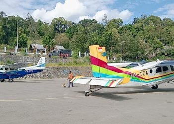 DPMK Tolikara Carter Pesawat untuk Salurkan Dandes
