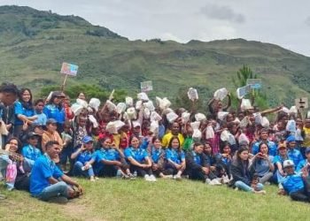 Berkunjung ke SD YPPGI Distrik Ibele, Guru Incer Bantu Alat Tulis