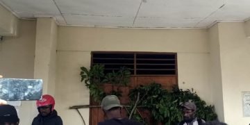 Palang Kantor BKD, Pemda Jayawijaya Diminta Segerah Jawab Aspirasi Tenaga Honorer K2