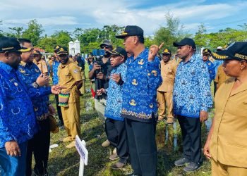 Usai Pimpin Apel Wakil Bupati  Esau Miram Sidak Kelengkapan ASN