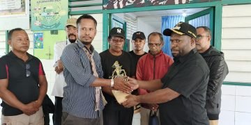 Pemkab Yahukimo Memberikan Santunan Kepada Keluarga Korban Rosalia Rerek Sogen