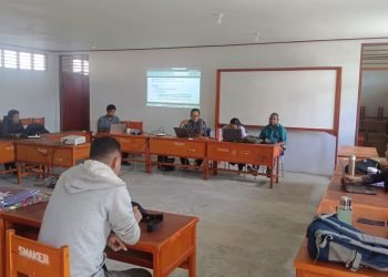  SMA Kristen Wamena Gelar Rapat Awal Semester  