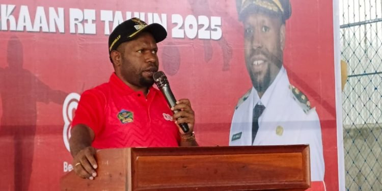 Wakil Bupati Yahukimo Esau Miram Buka Turnamen Futsal Antar OPD