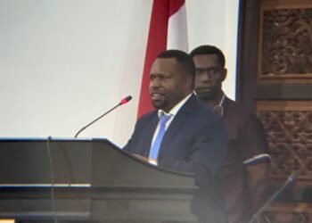 Buka Rapat Paripurna DPR, Wabup Esau: Dorong Transparansi Anggaran dan Kesejahteraan Rakyat