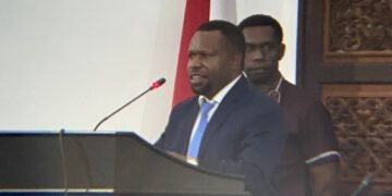 Buka Rapat Paripurna DPR, Wabup Esau: Dorong Transparansi Anggaran dan Kesejahteraan Rakyat