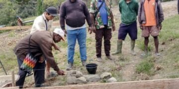 Kadistrik Letakan Batu Pertama Pembangunan Kantor Distrik Tagineri