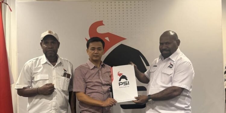 DPP Resmi Serahkan SK Definitif DPW PSI Papua Pegunungan
