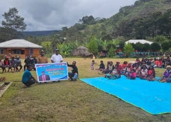 Warga Tagineri Keluhkan Ketiadaan Listrik, Agus Kogoya Janji Perjuangkan dalam Sidang DPR