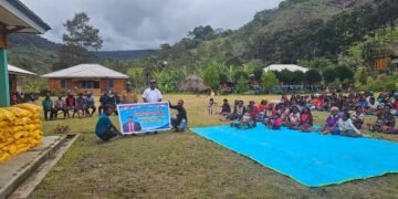 Warga Tagineri Keluhkan Ketiadaan Listrik, Agus Kogoya Janji Perjuangkan dalam Sidang DPR