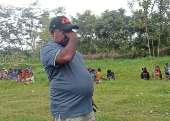 Momen Haru di Hubikosi Air Mata Wabup Jayawijaya Pecah Saat Mediasi Warga Pengungsi