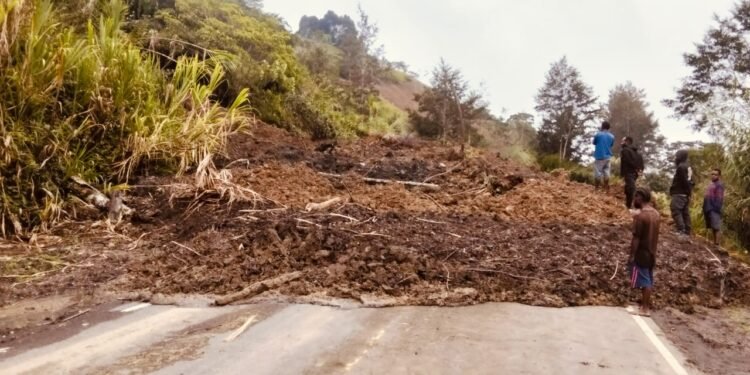 Banjir dan Longsor di Sejumlah Titik, Jalan Wamena – Tolikara Terganggu