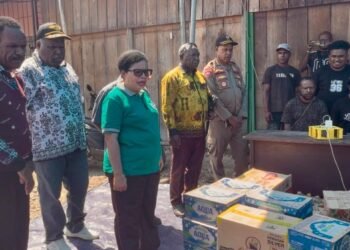 Pemkab Yahukimo Salurkan Bantuan bagi Korban Kebakaran Pasar Lama Dekai