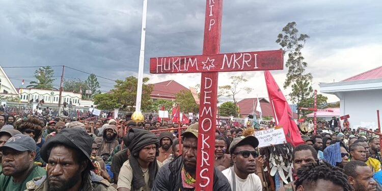 Orasi Politik 3 Jam Lebih, Ribuan Masa KNPB Sampaikan Aspirasi dengan Damai di Wamena