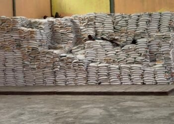 Kekeringan Ganggu Distribusi Pangan, Pemkab Yahukimo Salurkan 483 Ton Beras Bagi Masyarakat