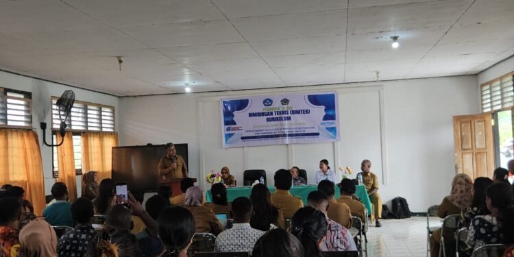 Dinas Pendidikan Yahukimo Gelar Bimtek Kurikulum, Dorong Guru Tingkatkan Kualitas Evaluasi Pembelajaran