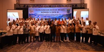 Esau Miram Bawa Aspirasi ke Komisi V DPR RI, Jalan Trans Menuju Yahukimo Didorong Segera Rampung