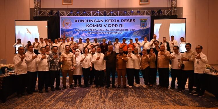 Esau Miram Bawa Aspirasi ke Komisi V DPR RI, Jalan Trans Menuju Yahukimo Didorong Segera Rampung